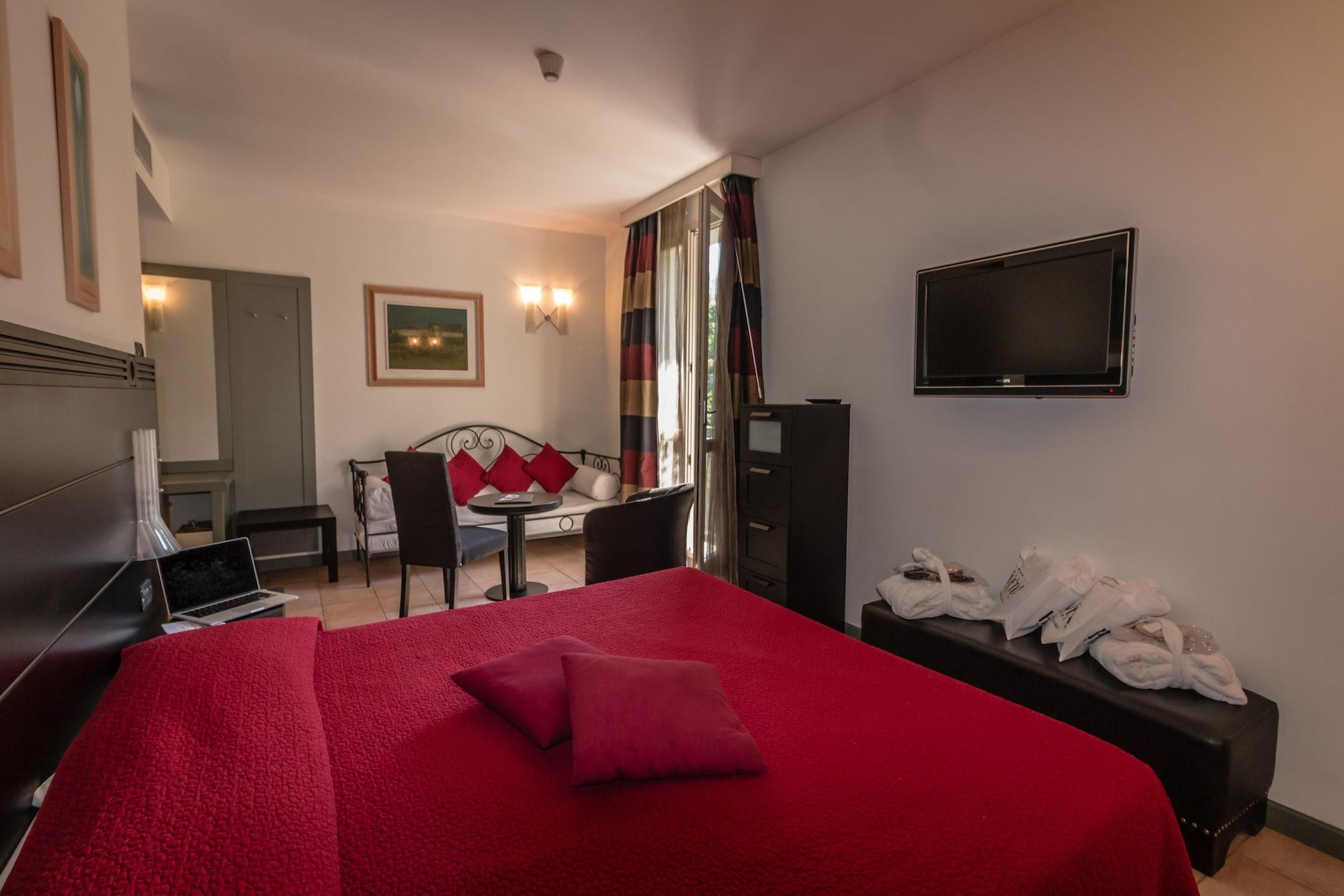 Hotel Helvetia Thermal Spa ปอร์เรตตา แตร์เม ภายนอก รูปภาพ